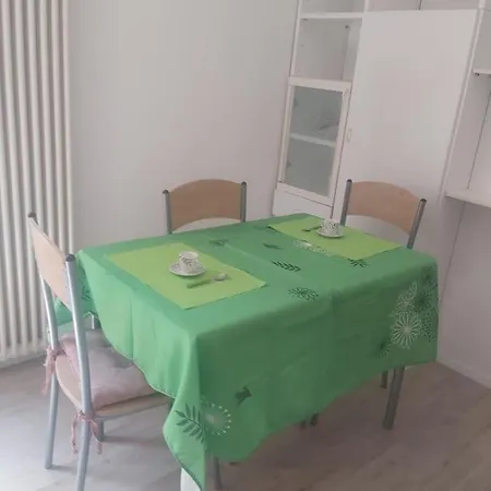 Casa Generoso דירה *