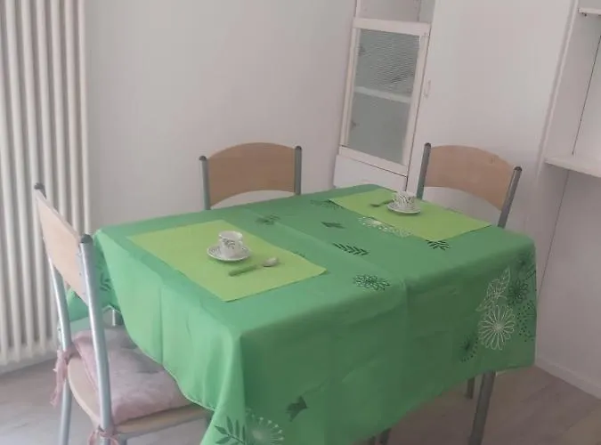 Casa Generoso 아파트 *